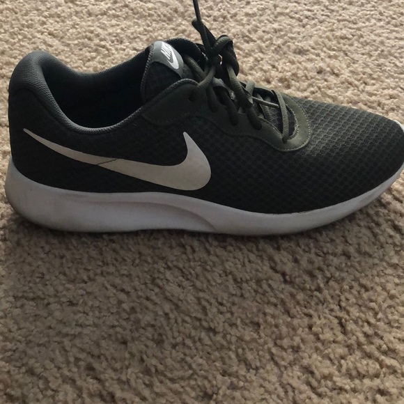 Nike Lifestyle Shoes - Picture 5 of 6